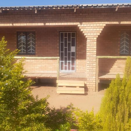 Sunshinevibe Guest House Kasane Kültér fotó